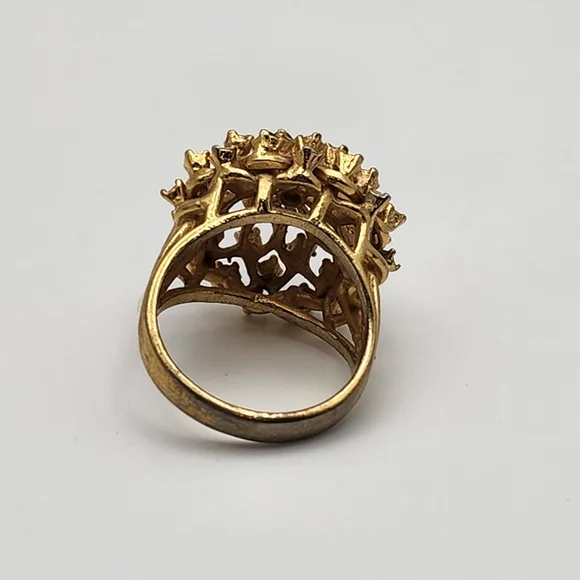 Vintage Aurora 18KT HGE Green & White Opalescent Crystal Cocktail Ring (8) - Picture 7 of 9